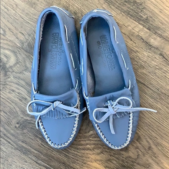 Minnetonka Shoes - Minnetonka Blur Leather Moccasins